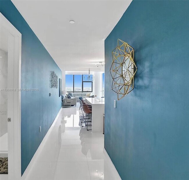 Foto del edificio - 851 NE 1st Ave