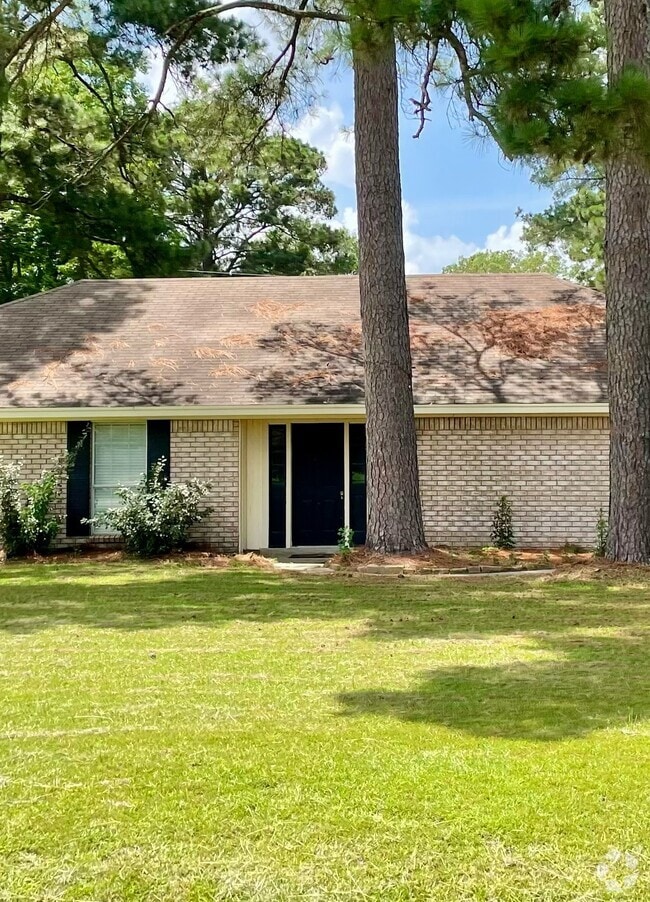 Building Photo - 45 Quail Ridge Dr