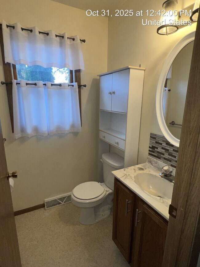 Building Photo - 5611 Madrid Dr