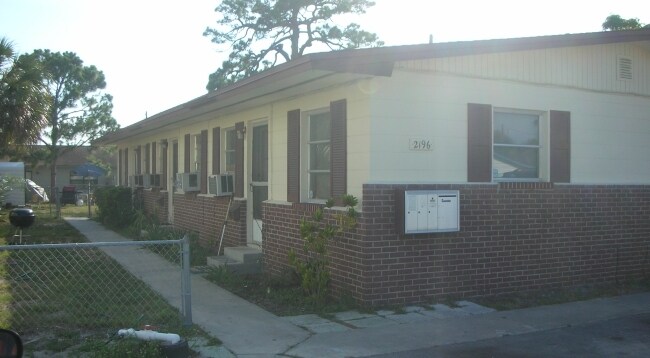 Primary Photo - 2196 Pineapple Ave