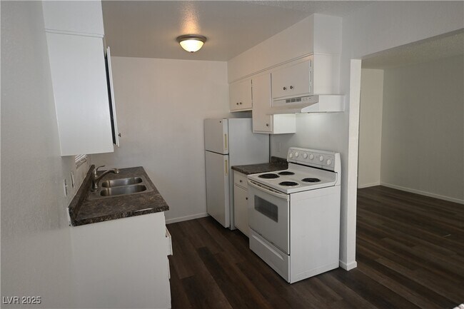 Foto del edificio - 715 N 11th St
