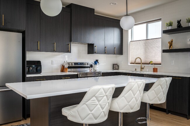 Foto del edificio - 1224 W 24th St