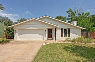 Building Photo - 7607 Whispering Winds Dr