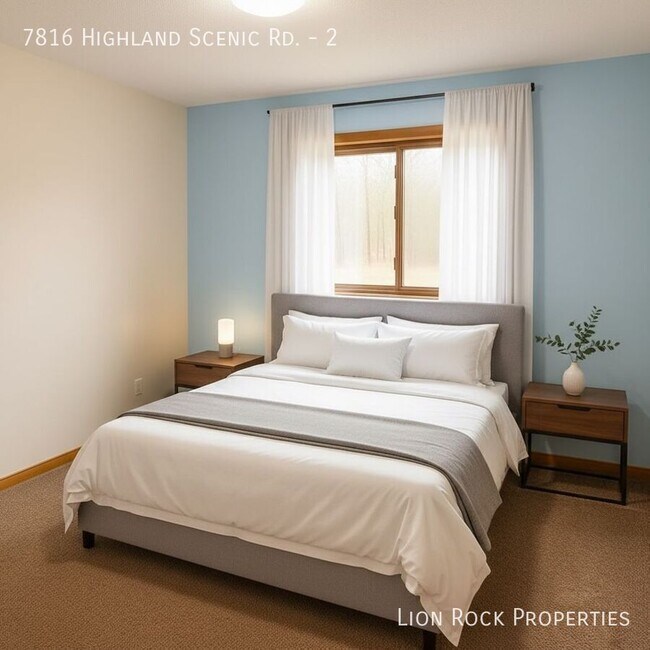 Building Photo - 7816 Highland Scenic Dr