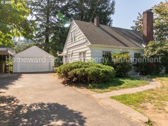 Primary Photo - 2733 NE 102nd Ave