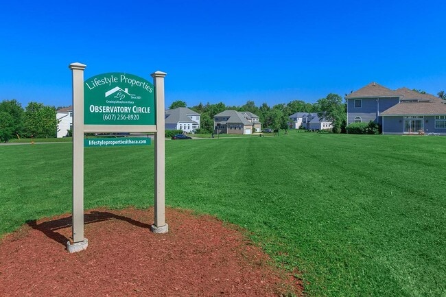 Building Photo - 10 Observatory Cir