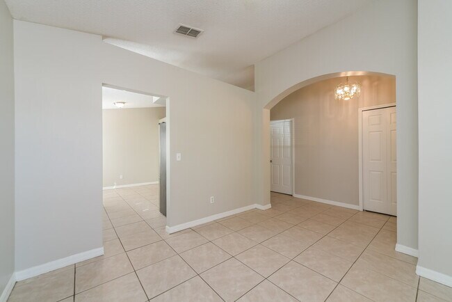 Foto del edificio - 1316 Whitewood Way