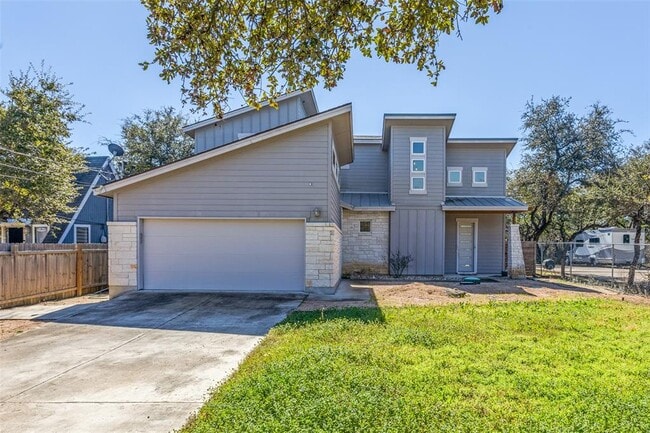 Building Photo - 14805 Foy Dr