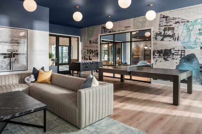 Building Photo - Evolve at Deep River