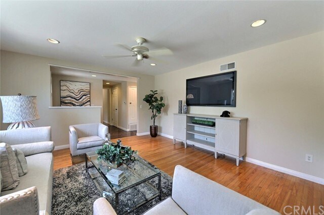 Foto del edificio - 6691 Walton Dr