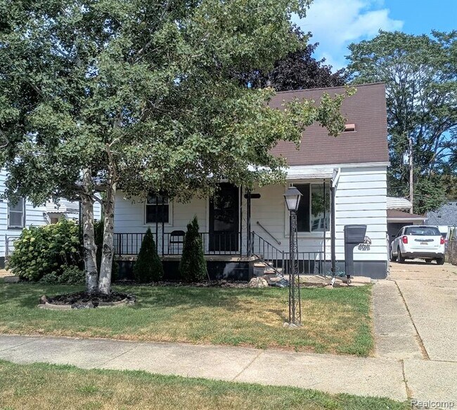 Foto del edificio - 25880 Groveland St