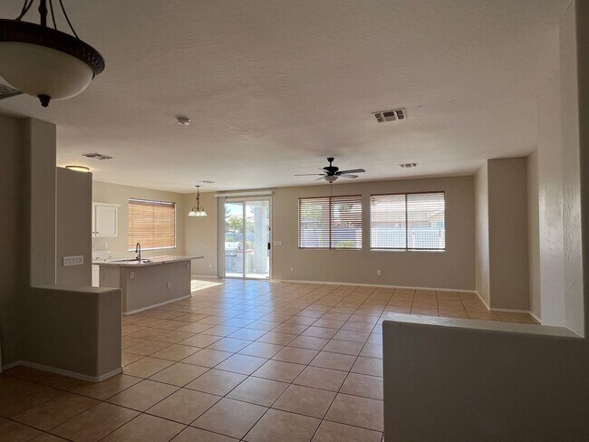 Foto del edificio - Beautiful Augusta Ranch home with fenced pool