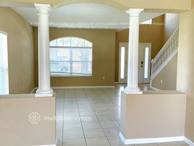 Building Photo - 220 Cimarron Dr