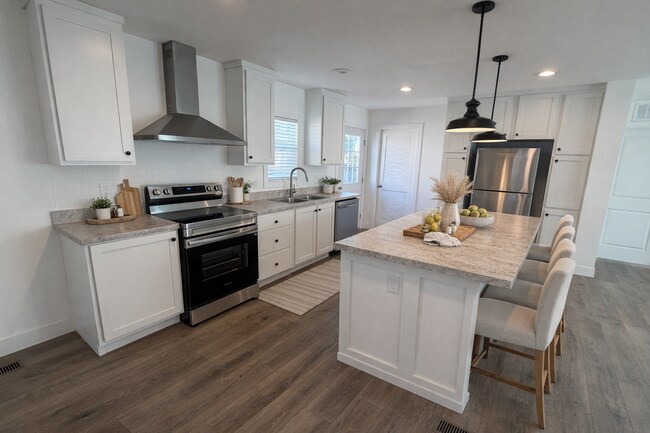 Building Photo - 501 E Ray Rd