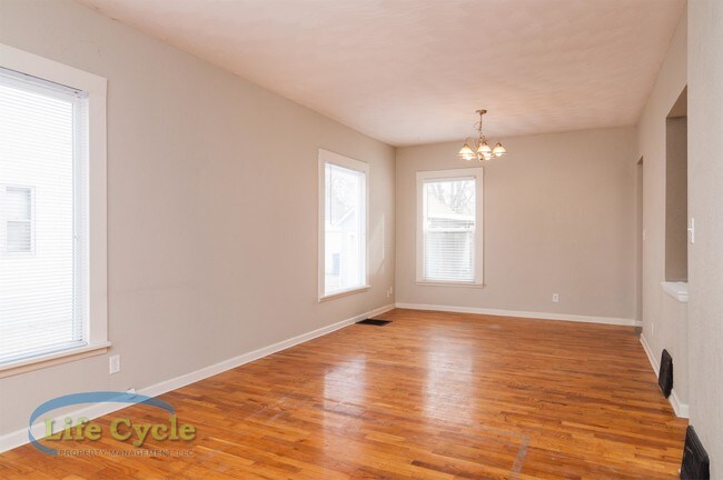 Foto del edificio - 138 Travis St NE