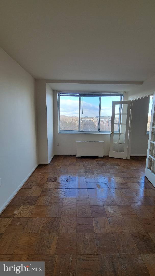 Foto del edificio - 10401 Grosvenor Pl