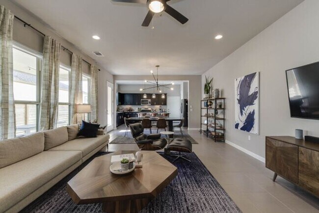 Foto del edificio - 1712 Frontier Valley Dr Austin, TX 78741