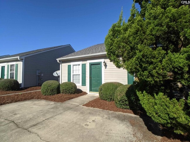 Building Photo - 114 Red Coat Ln