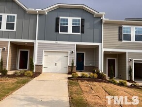 Building Photo - 903 Clearhaven Ln