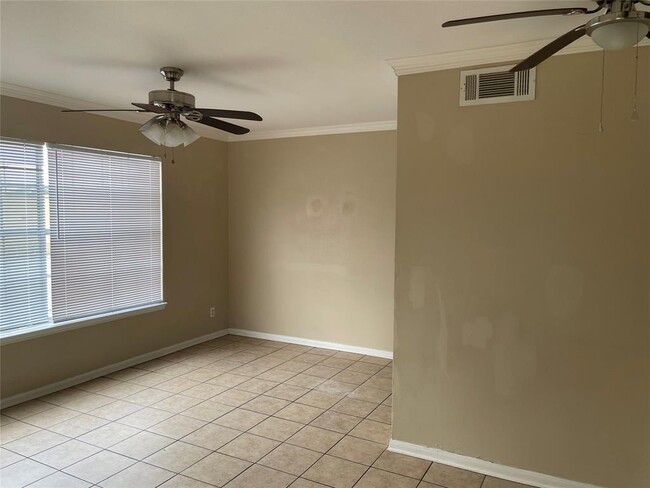 Building Photo - 4711 Palisade Dr