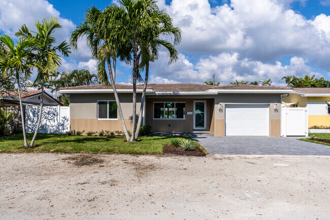 Photo - 2001 NE 17th Way House