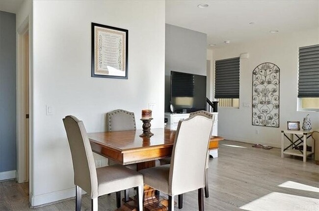 Building Photo - Beautiful 3 Bedroom 3 Bath Single Family Home Available March 20th 2026