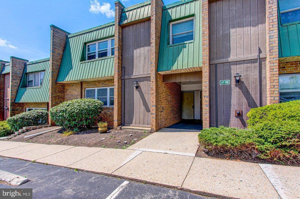 Foto principal - 119 Meadowview Ln