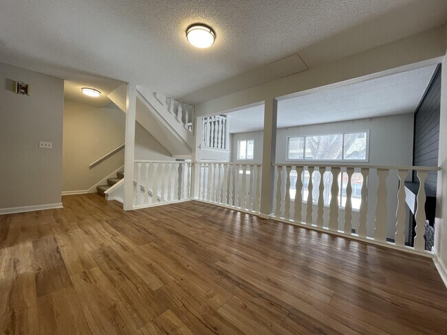 Foto del edificio - 7411 W Franklin Ave