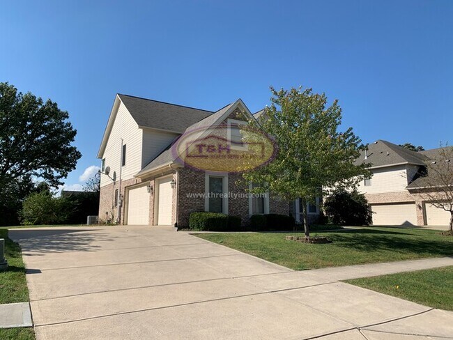 Building Photo - 1894 Woodfield Dr