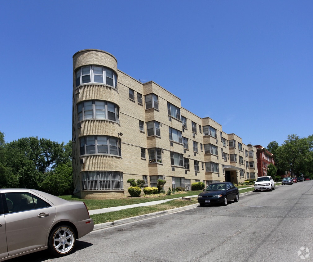 The Jennifer Apartments in Washington, DC