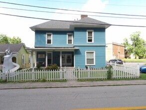 Building Photo - 604 Taylor Ave
