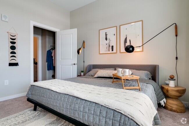 1BR, 1BA - 716SF - The Baxly Apartments