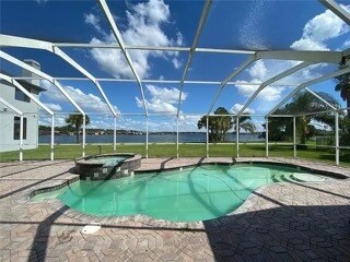 Foto del edificio - 16235 Ivy Lake Dr