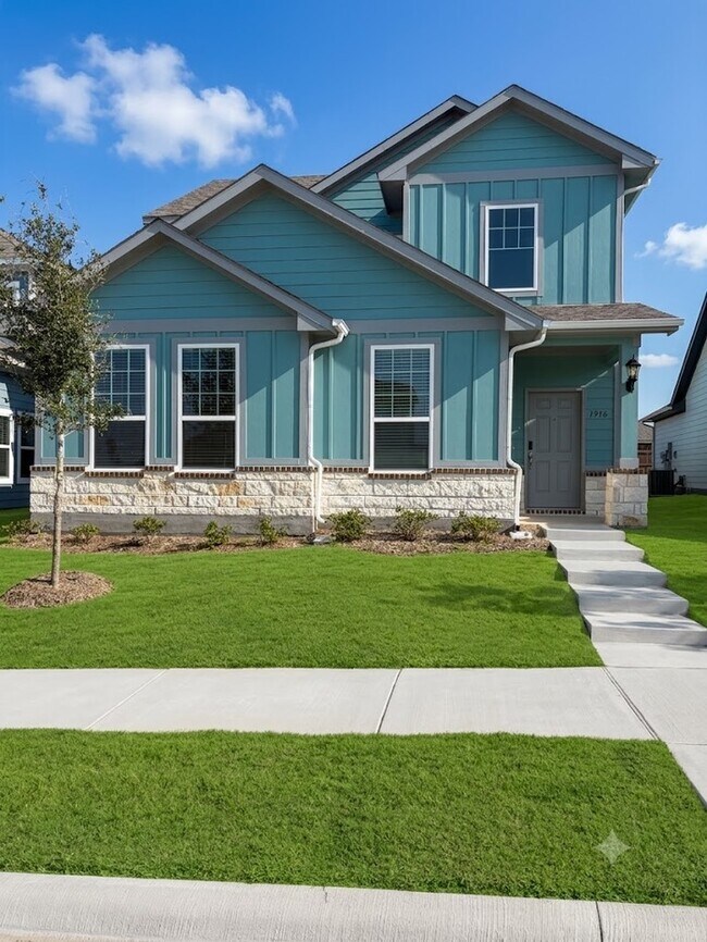 Building Photo - 1916 Bluebonnet Ln