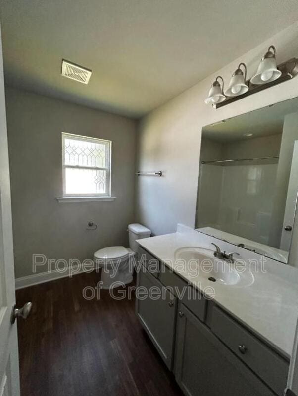 Foto del edificio - 227 E Church St