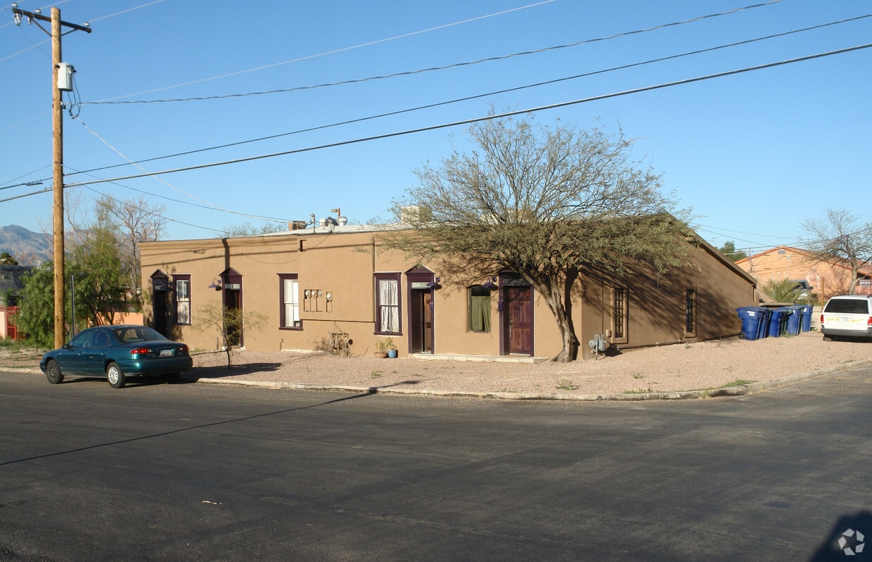 Primary Photo - 839 S 8th Ave