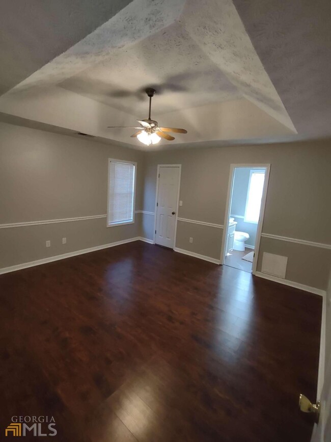 Building Photo - 4926 Lighthouse Pointe