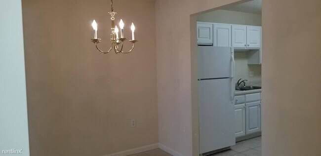 Foto del edificio - 2530 Friedland Pl