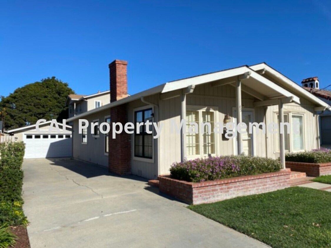 Primary Photo - Unique 4 bed/ 3.5 Bath Home in South Salin...
