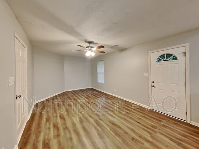 Building Photo - 740 Kilkenny Cir