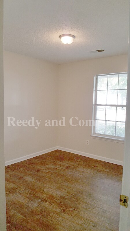 Building Photo - 4575 Columbia Woods Ln