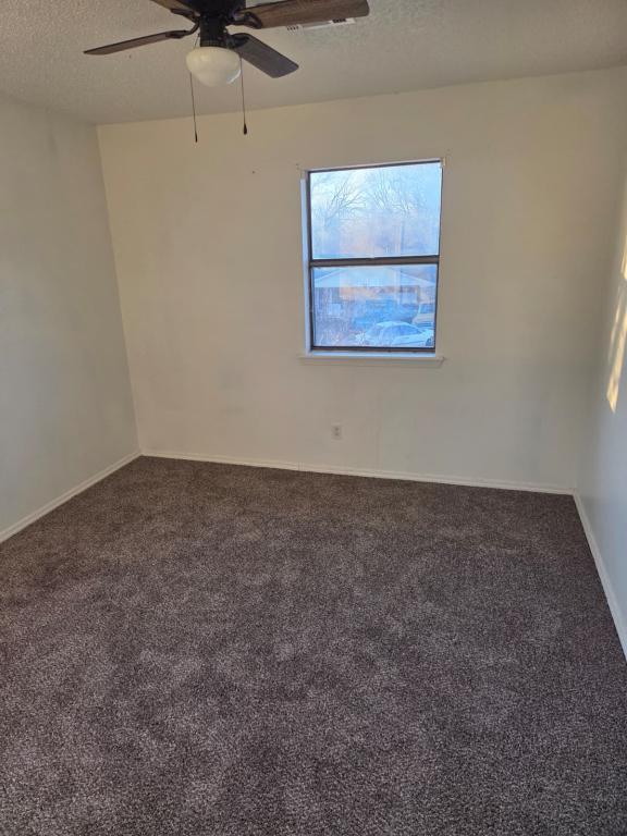 Foto del edificio - 111 E Tower Ave