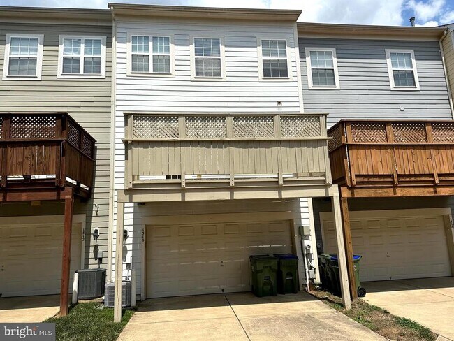Foto del edificio - 1310 Saunders Dr