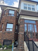 Building Photo - 380 Jane St