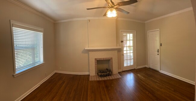 Building Photo - 1216 S Saint Louis Ave