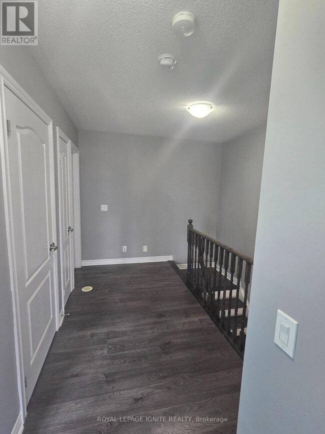 Building Photo - 51 Great Gabe Cres