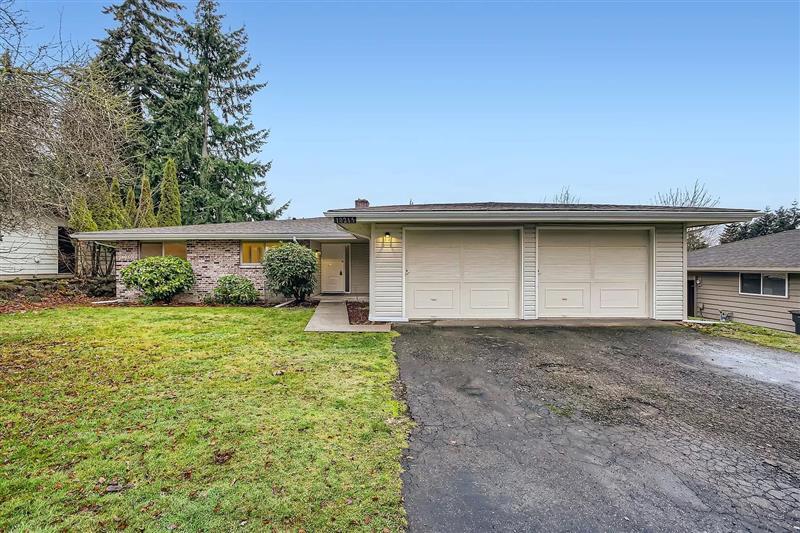 Primary Photo - updated 4BR/2.5BA rambler in the East Meri...
