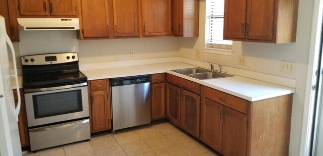 Foto del edificio - 18 Upton Ct Dr