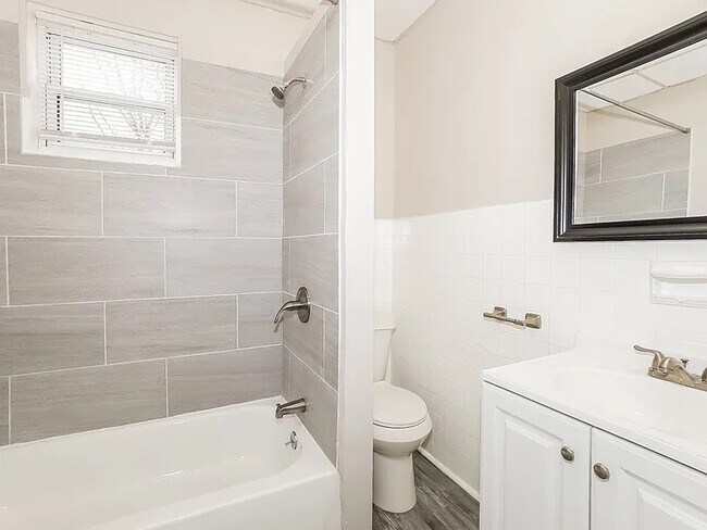 Foto del edificio - 4028 Vinceton St