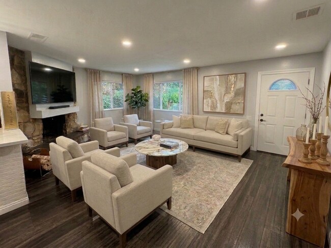 Building Photo - 7147 Pomelo Dr